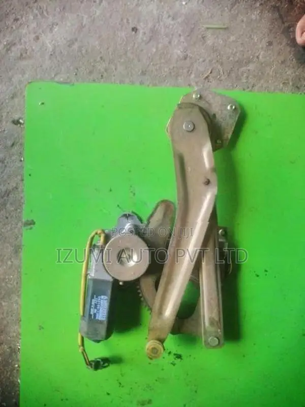 Mitsubishi Pajero Palathsaba Rear Left Door Winder with Motor