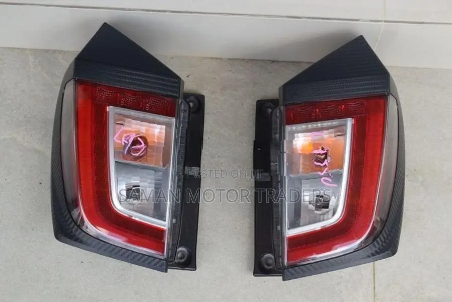 Daihatsu Mira Tail Light