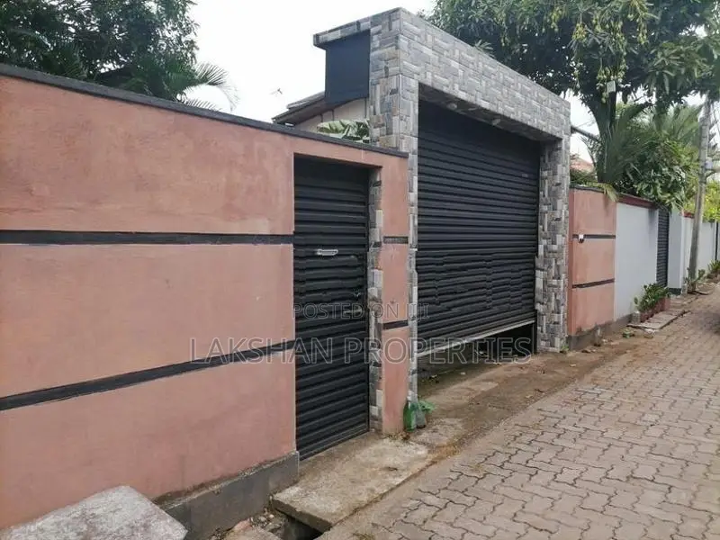 House For Sale In Boralesgamuwa Pepiliyana