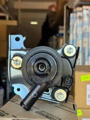 Toyota Prius NHW20 Invertor Coolent Pump