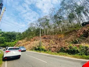 800P Commercial Land with House Facing Ingiriya - Ratnapura Main Road
