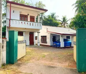 Temple Road Valuable 17.1P Land With 2 Houses for Sale | Negombo