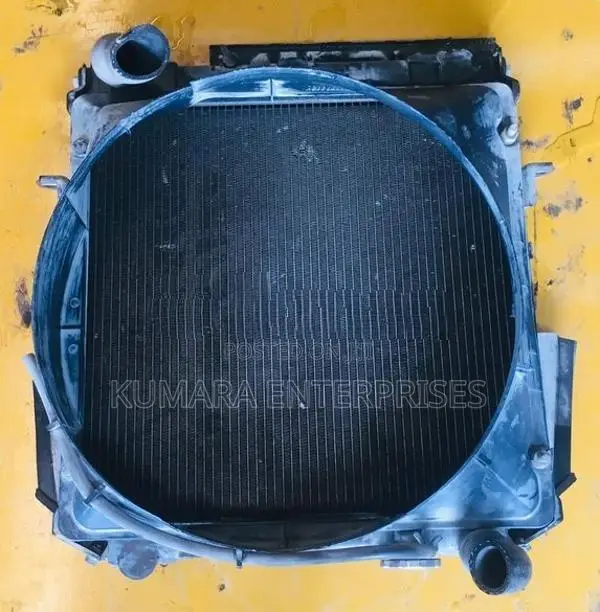 Isuzu 4JG2 Radiator