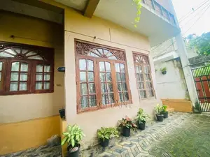 3 Storey Spacious House for Sale Temple Rd, Maharagama