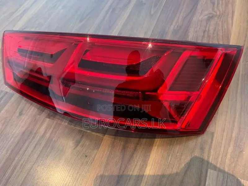Audi Q7 Tail Light