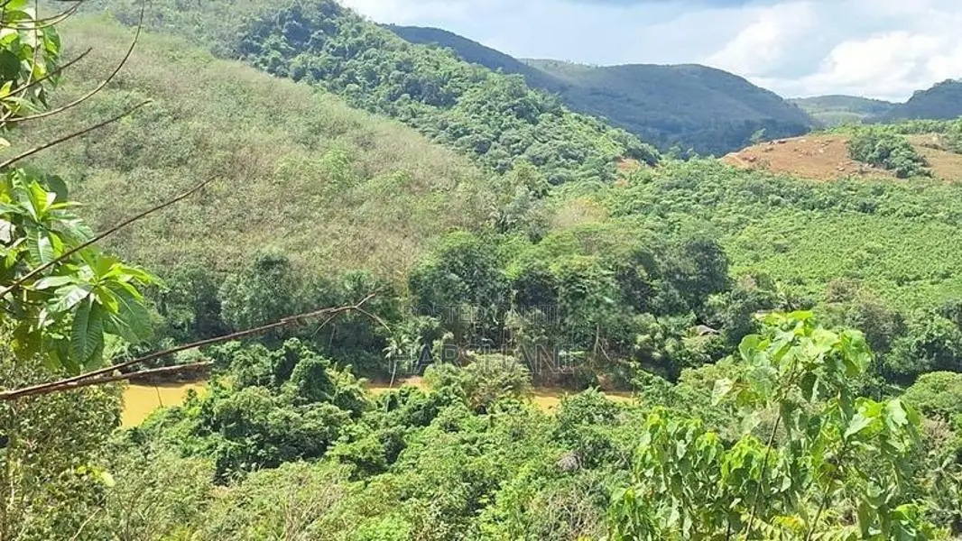 800P Commercial Land with House Facing Ingiriya - Ratnapura Main Road