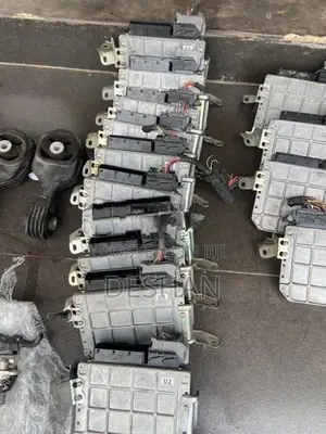 Toyota Prius Zvw30 Engine Ecu (recondition)