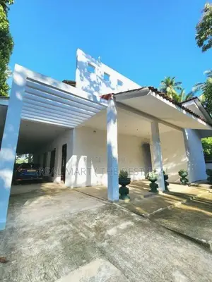 Ambalantota : 8BR (80P) fully furnished Luxury House for Sale