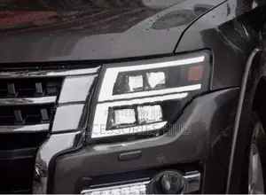 Mitsubishi Montero Head Lamps