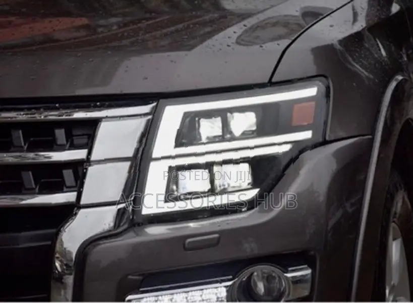 Mitsubishi Montero Head Lamps