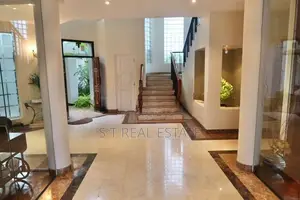 05BR Luxury Three Story House For Sale In Rajagiriya