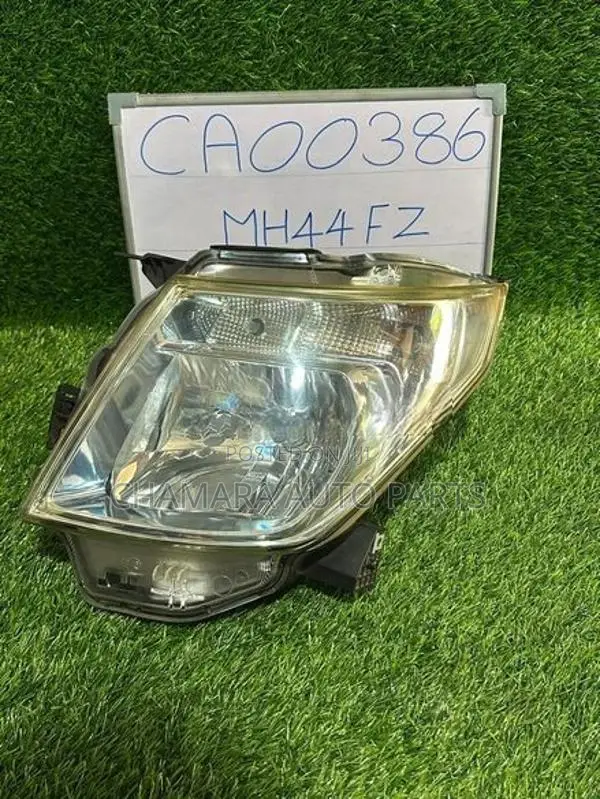Suzuki WagonR (MH44S-FZ) Head Light