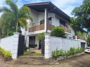 Luxury House for Sale in Kottawa