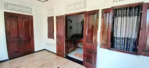 37 Perches / Old Single Storied House in Panadura