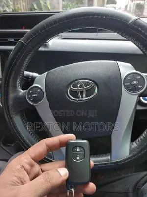 Toyota Aqua Smart Key