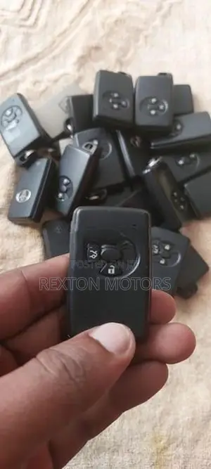 Toyota Alion Smart Key