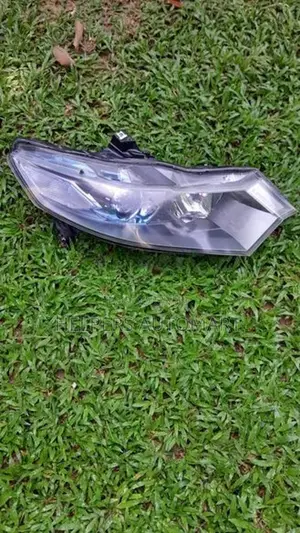 Honda Insight ZE2 Head light