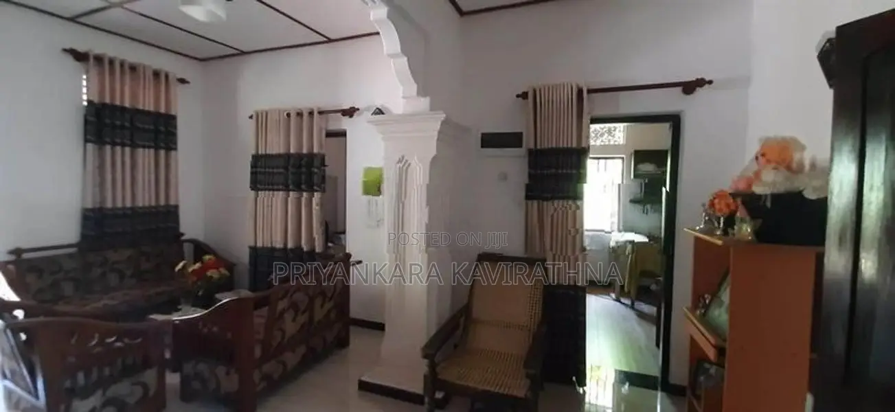 37 Perches / Old Single Storied House in Panadura