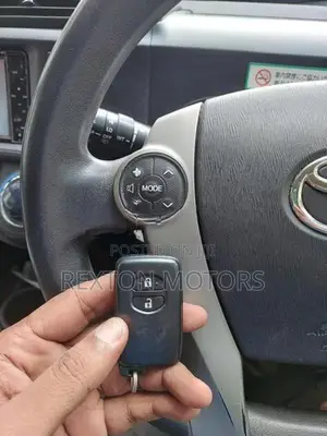 Toyota Aqua Smart Key