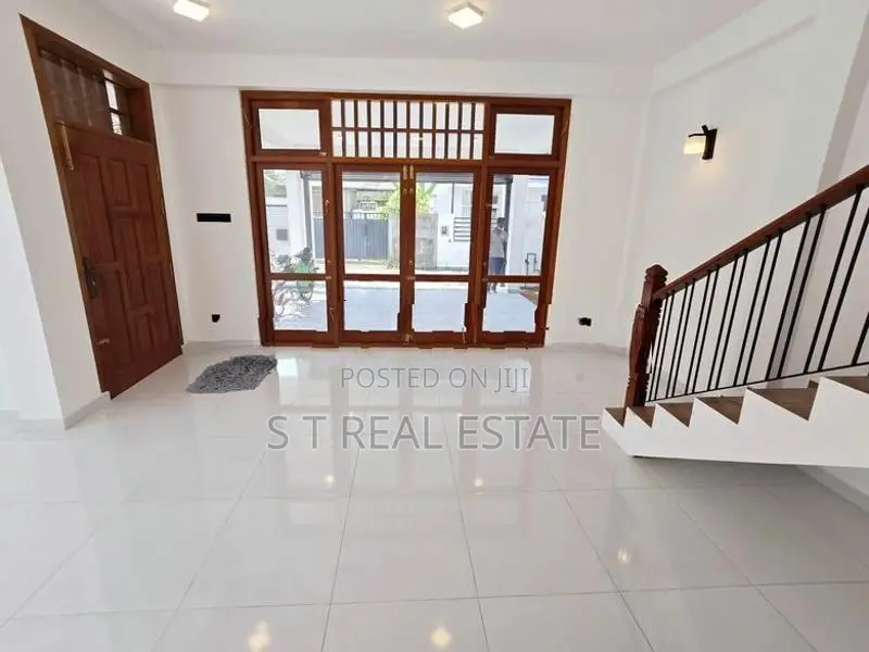 Brand New Modern Luxury 3 Storey House for Sale in Piliyandala