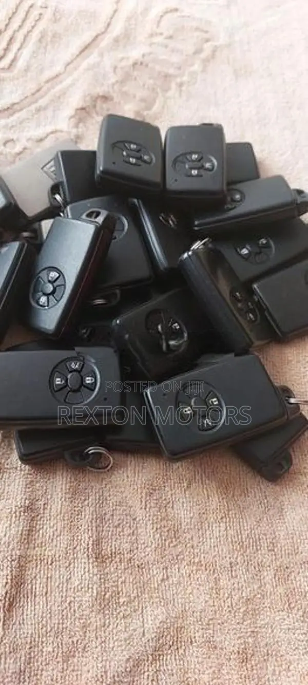 Toyota Alion Smart Key