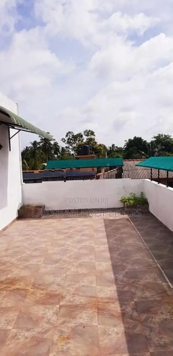 Two Story House For Sale In Boralesgamuwa werahera