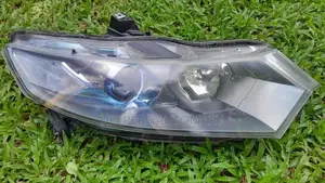 Honda Insight ZE2 Head light
