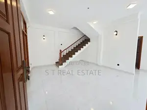 Brand New Modern Luxury 3 Storey House for Sale in Piliyandala