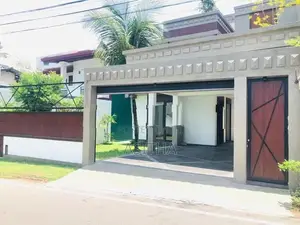 Brand New Super House in Piliyandala