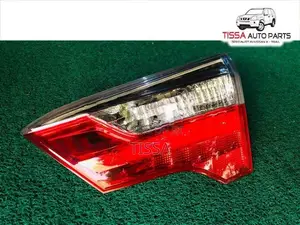 Honda Fit Shuttle GP7 Dicky Garnish