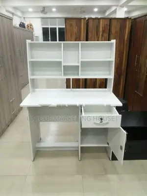 Modern White 3.5x2 Smart Study Tables