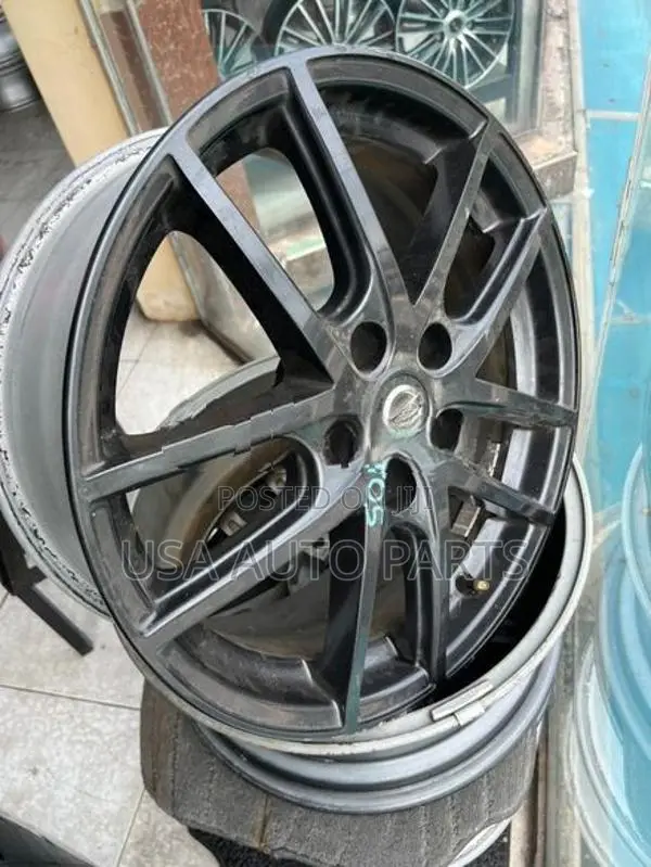 Nissan 17” Japan Alloy Wheels