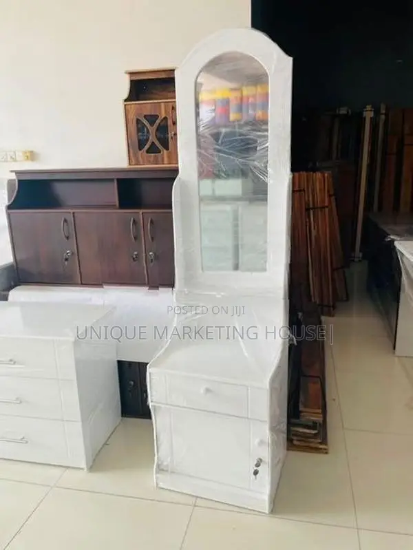 Modern Mdf Smart Blk & White Dressing Tables