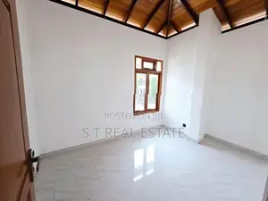 Modern Designed Luxury Three Storey House for Sale in Piliyandala