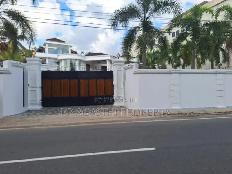 Luxury House for Sale in Rajagiriya