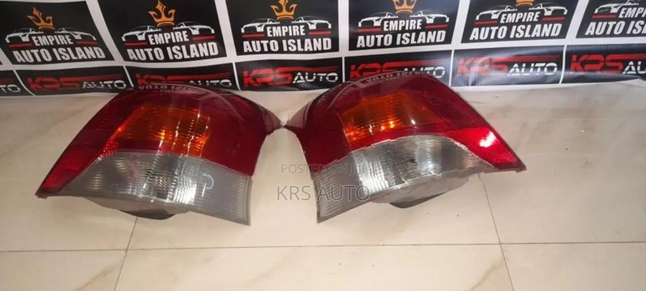 Toyota Vitz KSP 90 Tail Light - LED Type