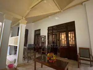 Colonial Type House for Sale in Rajagiriya