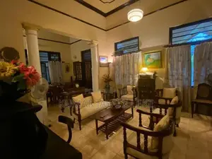 Colonial Type House for Sale in Rajagiriya