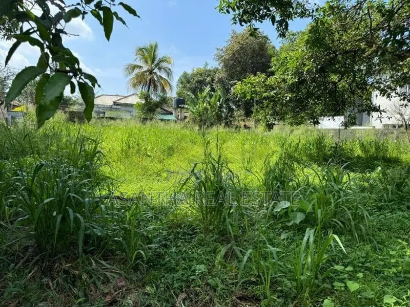 (AF900) 36 Perches Commercial Valuable Land For Sale In Nugegoda