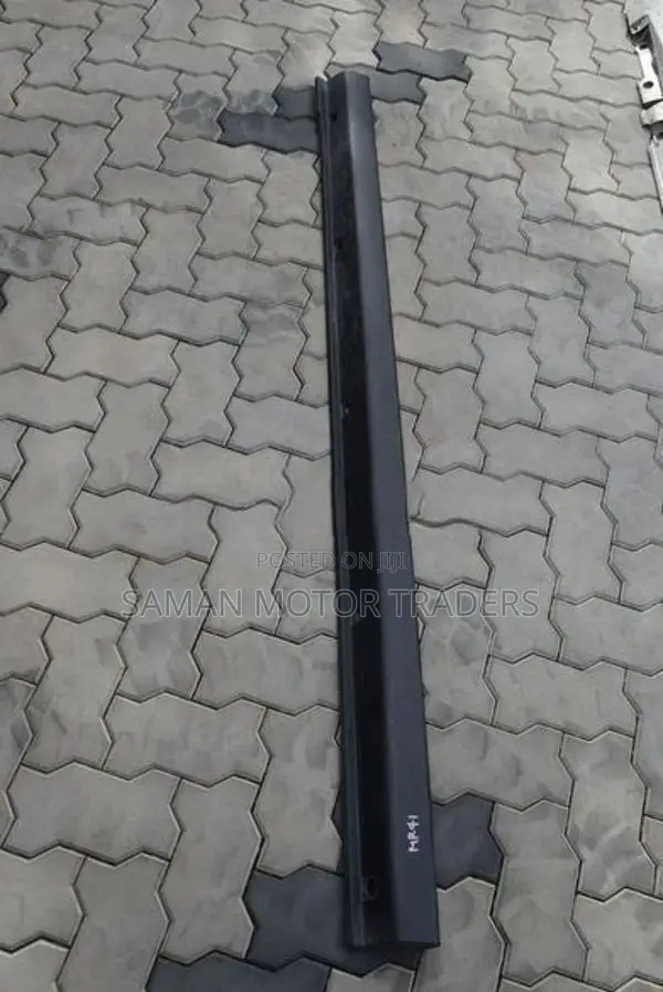 Suzuki Hustler MR41S Side Skirts