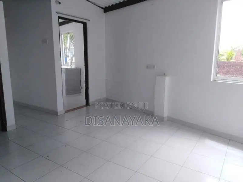 Commercial Building for Sale Thalawathugoda Ds 6500