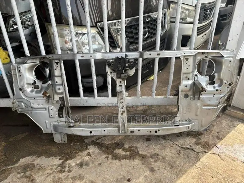 Nissan D22 Nose Cut Panel