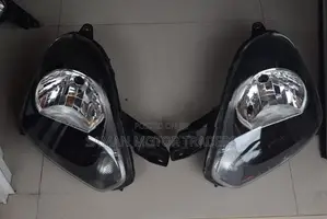 Daihatsu Mira LA350 Head Light