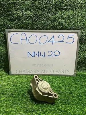Toyota Prius (NHW-20) Engine Mount