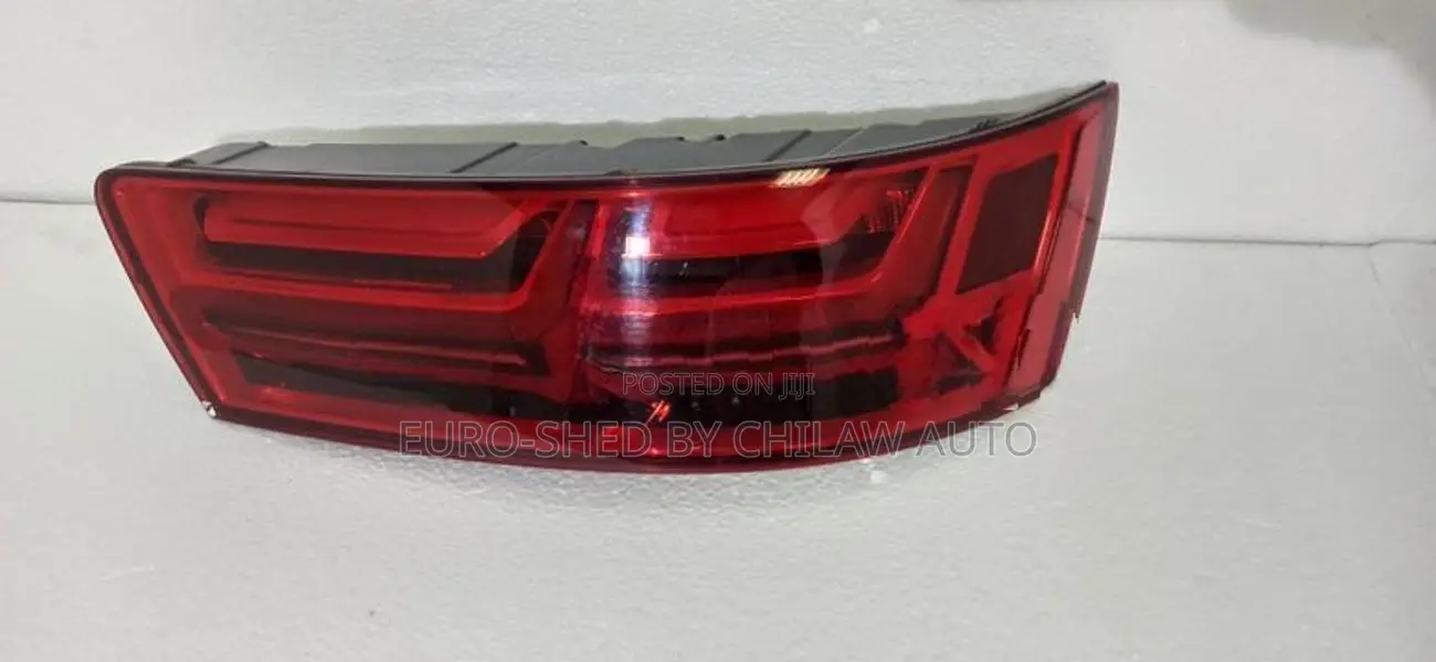 Audi Q7 Tail Light