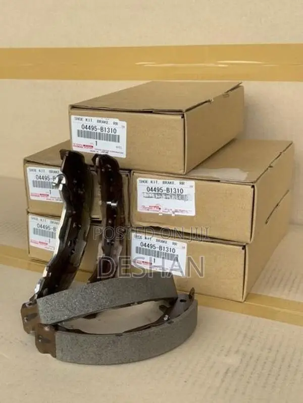 Toyota Roomy Brake Shoue Set