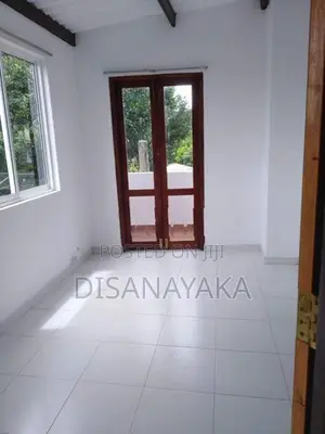 Commercial Building for Sale Thalawathugoda Ds 6500