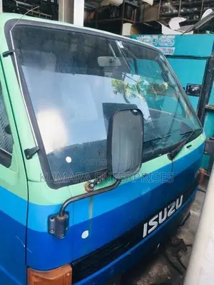 Isuzu Tube Light Model Cabin