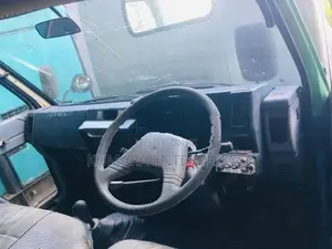 Isuzu Tube Light Model Cabin