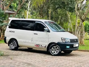 Toyota Noah KR41 1998